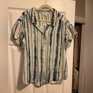 Sundance blue/white tie dye look short sleeve blouse